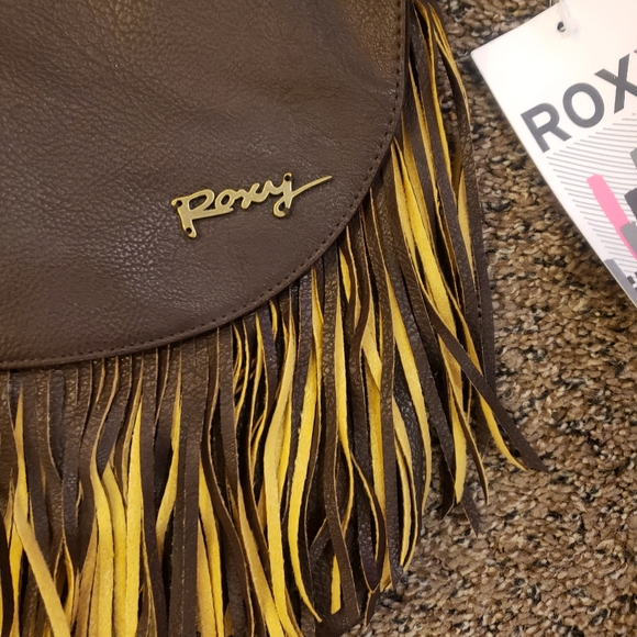 New with tag!  Roxy fringe crossbody purse - Picture 2 of 3